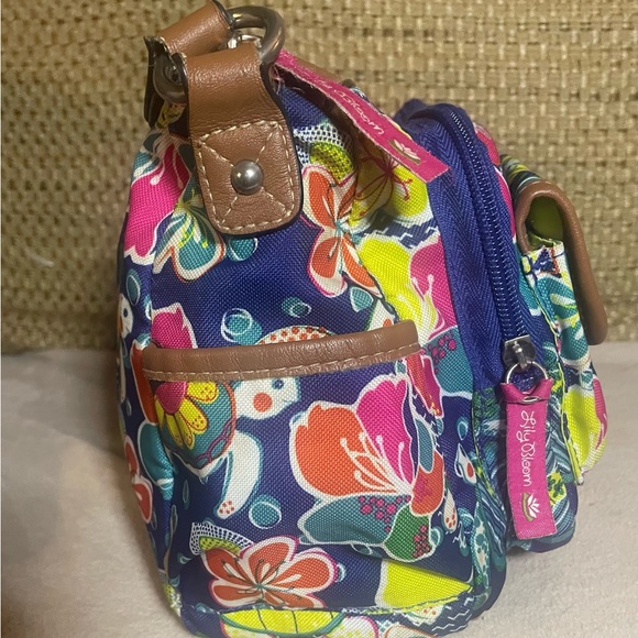 Lily Bloom Turtle/Floral Crossbody - Picture 7 of 8